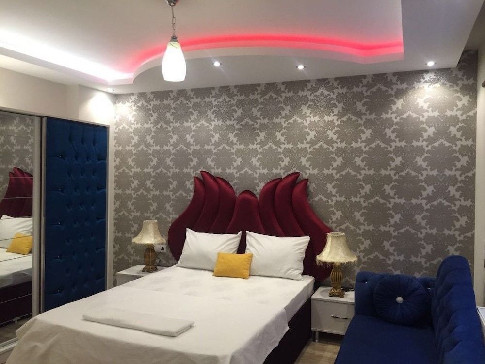 undefined Julia Domna Apartments 9