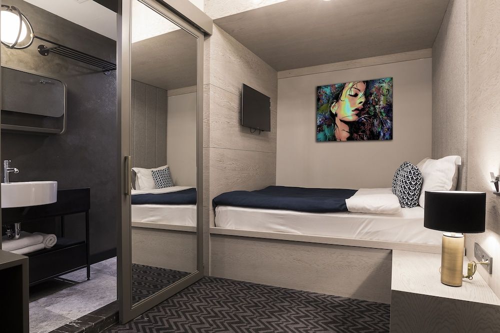 undefined Nabu Hotel 2