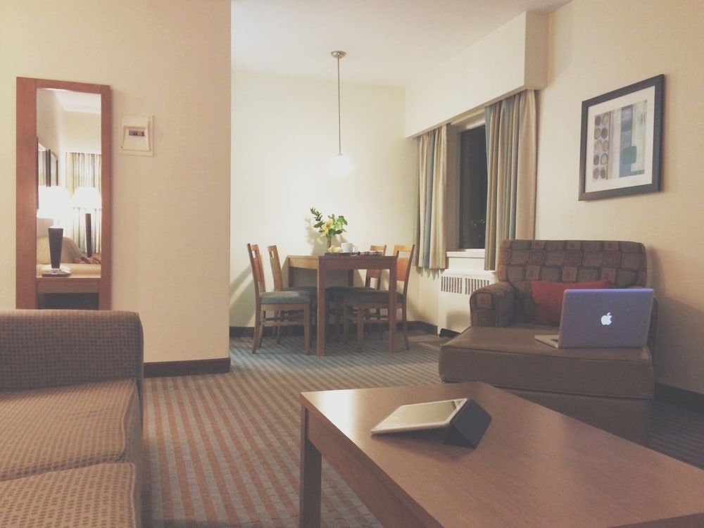 Greenbrier Hotel Club Suite 7