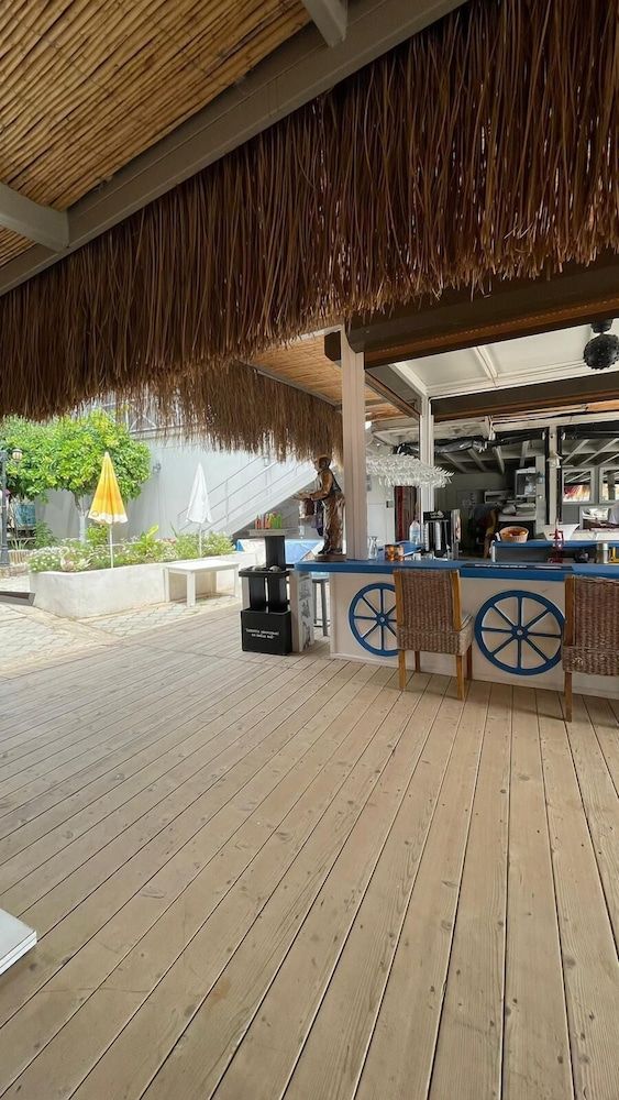 undefined Golden Sand Beach & Caravan 9