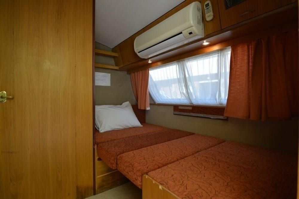 Golden Sand Beach & Caravan Romantic Mobile Home, 1 Double Bed with Sofa bed 3