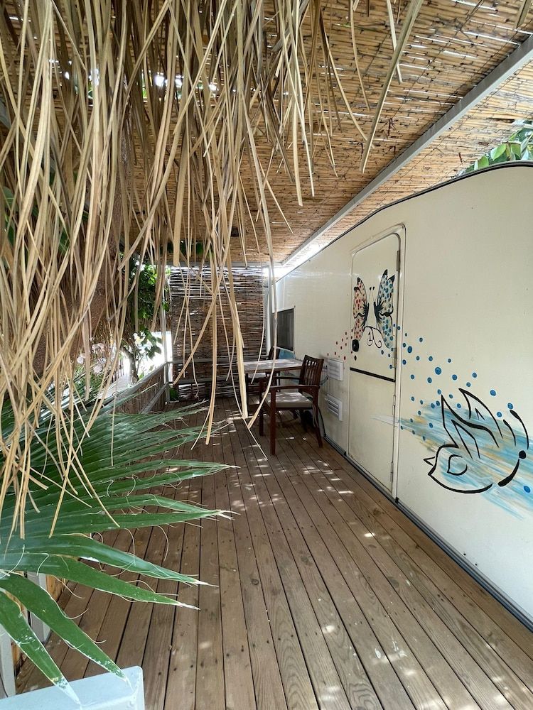 Golden Sand Beach & Caravan Romantic Mobile Home, 1 Double Bed with Sofa bed 9