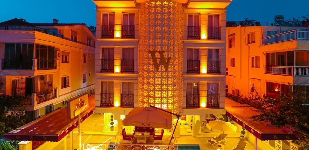 undefined Wise Hotel Spa & Adult Only 9