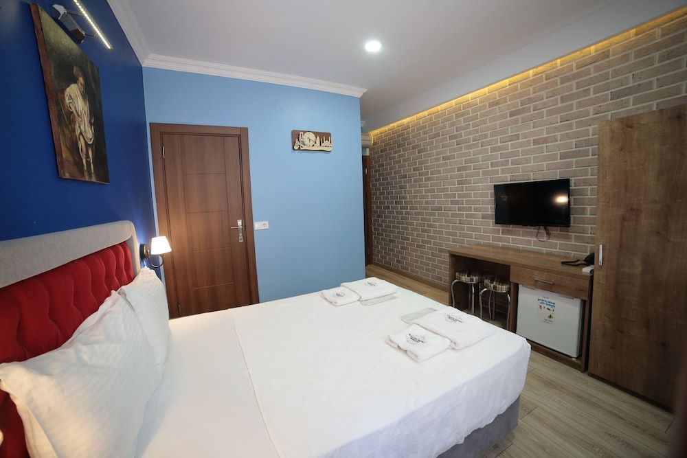 Taksim Park Double Room 4