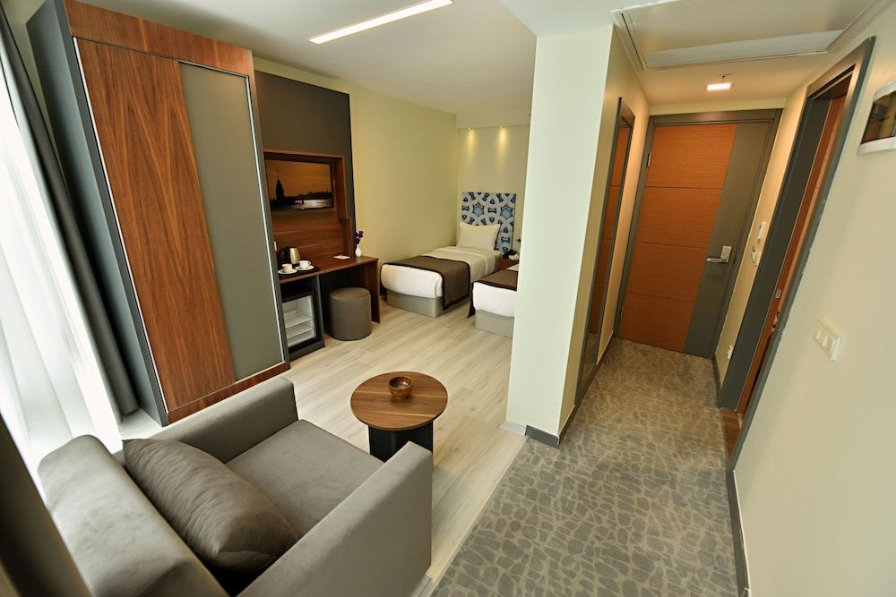 undefined All Inn Hotel 4