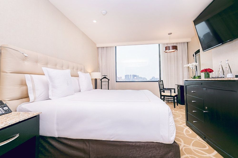 Marquis Reforma Hotel Spa Deluxe Room, 1 King Bed 5