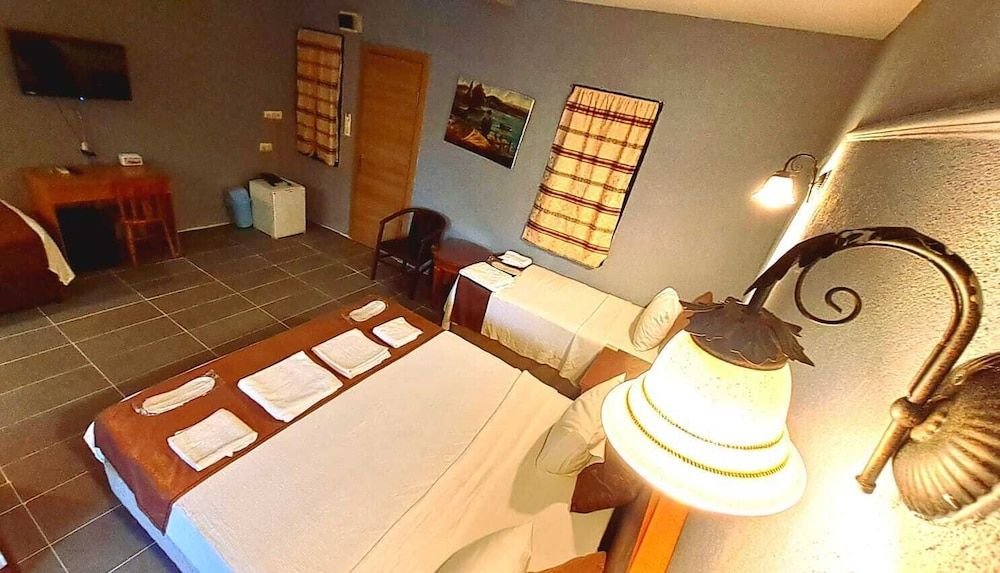 Elit Hotel Corlu Economy Room, 2 Twin Beds, City View 9