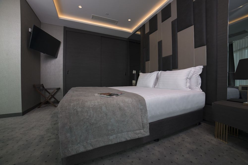 King Suite