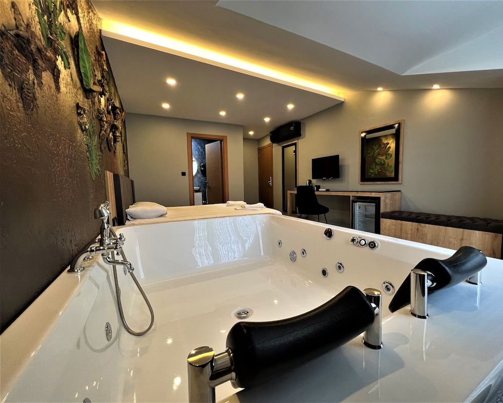 undefined Grand Palace Hotel 10