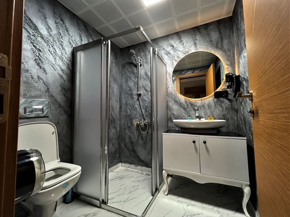 undefined Grand Palace Hotel 7