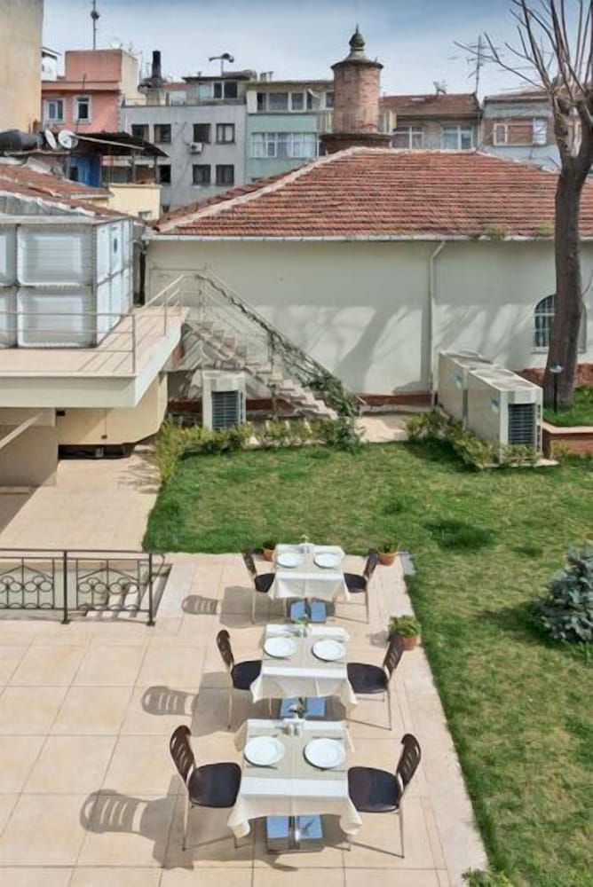 undefined La Garden Hotel 8