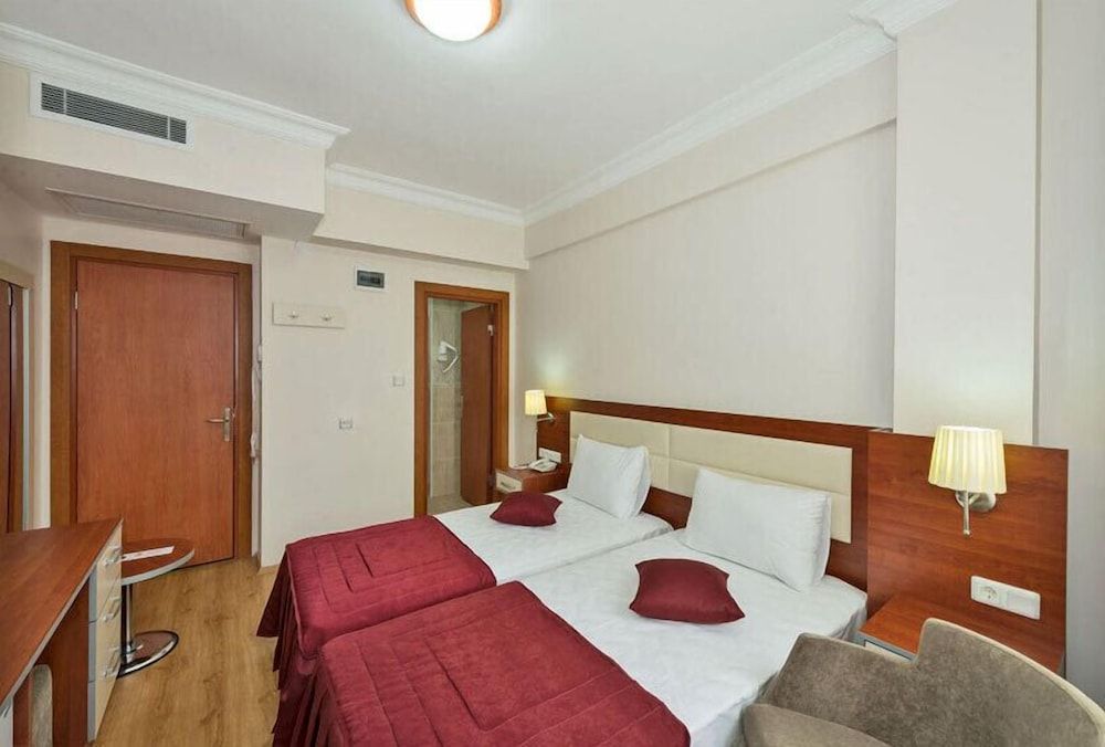 La Garden Hotel Double or Twin Room 2