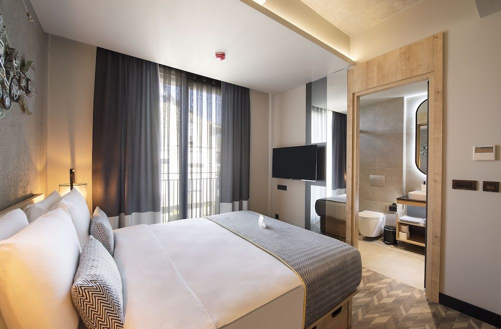 undefined Trend Suites