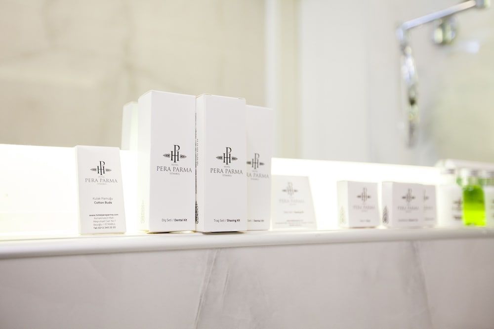 undefined Hotel Pera Parma 5