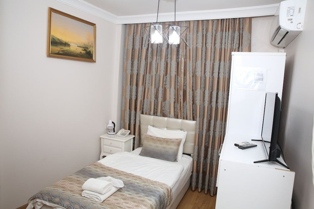 undefined Rosalie Palace Hotel 10