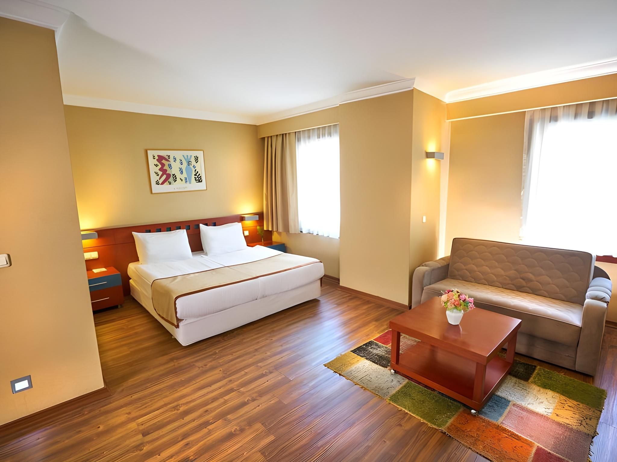 undefined Feronya Hotel 5