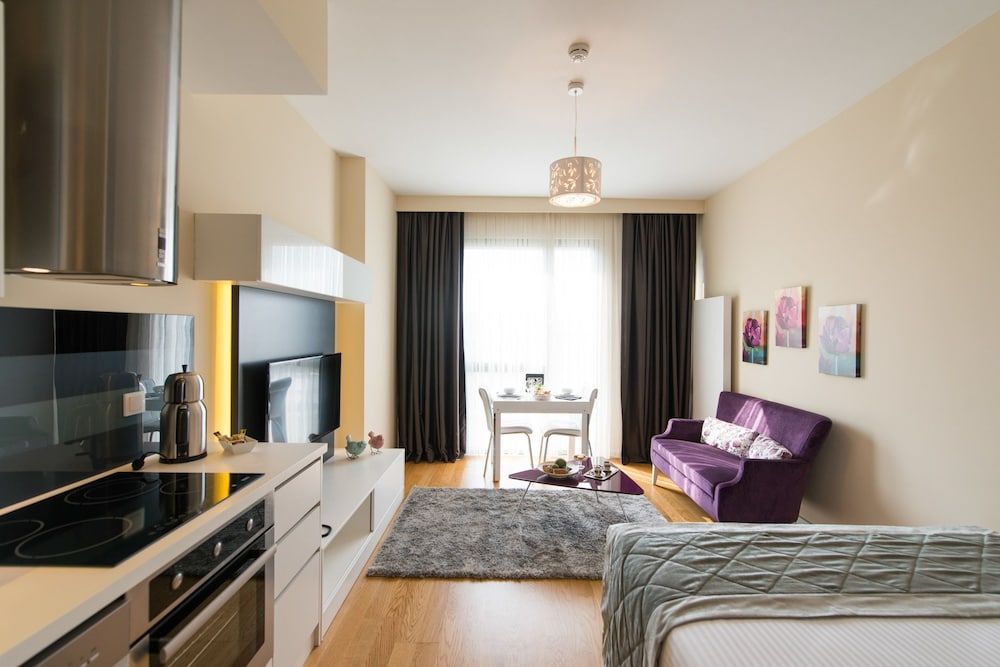 undefined Coresh Suites 2