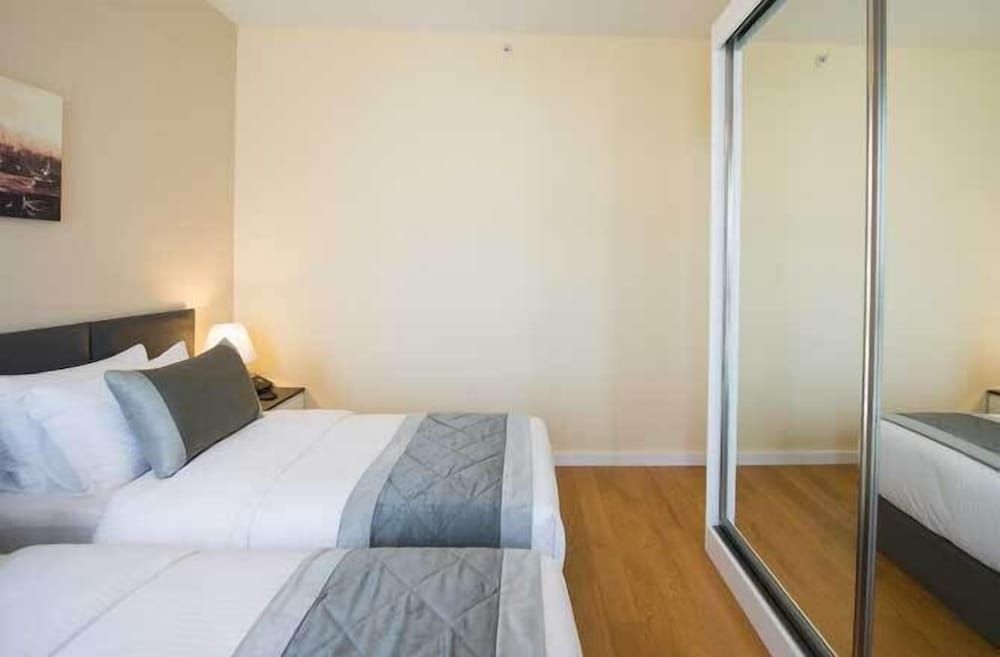 undefined Coresh Suites 6