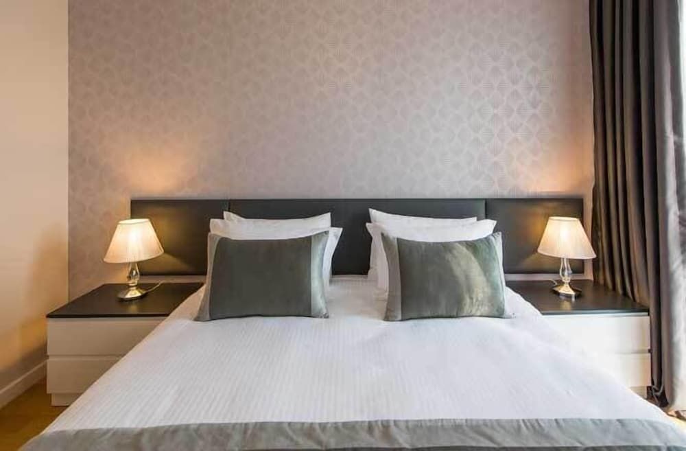 undefined Coresh Suites 10