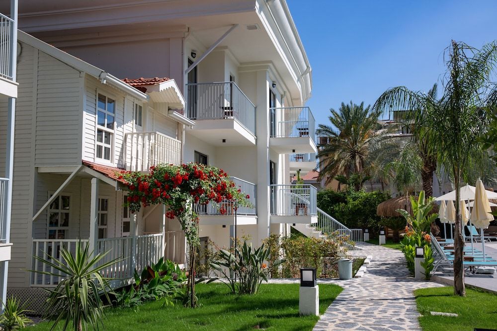 undefined Blue Star Hotel 6