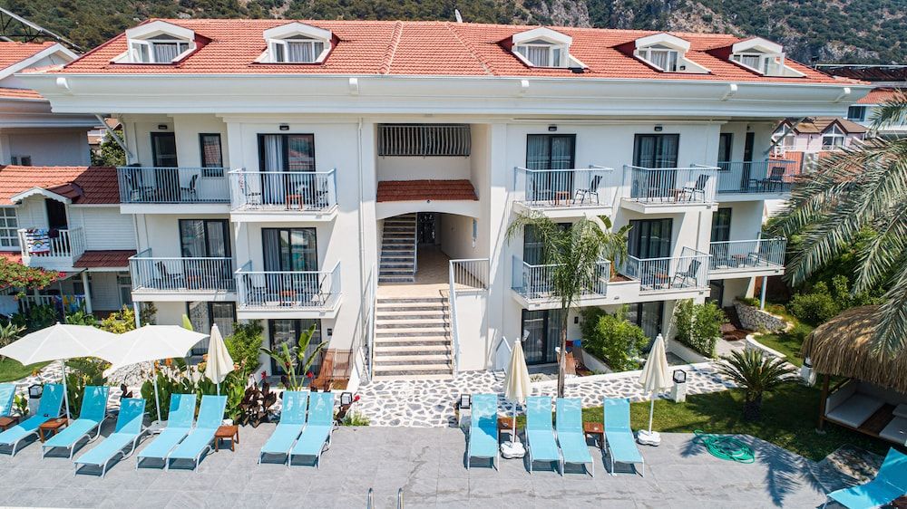 undefined Blue Star Hotel 7