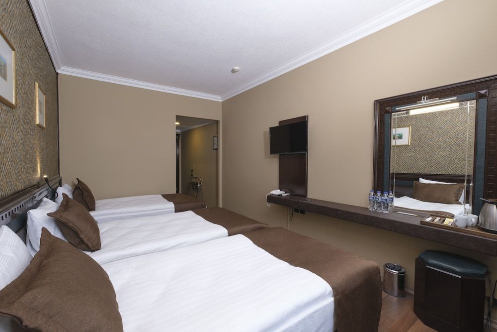 Balikcilar Hotel Basic Triple Room 2