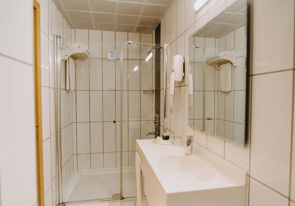 Horon Hotel Double or Twin Room 13