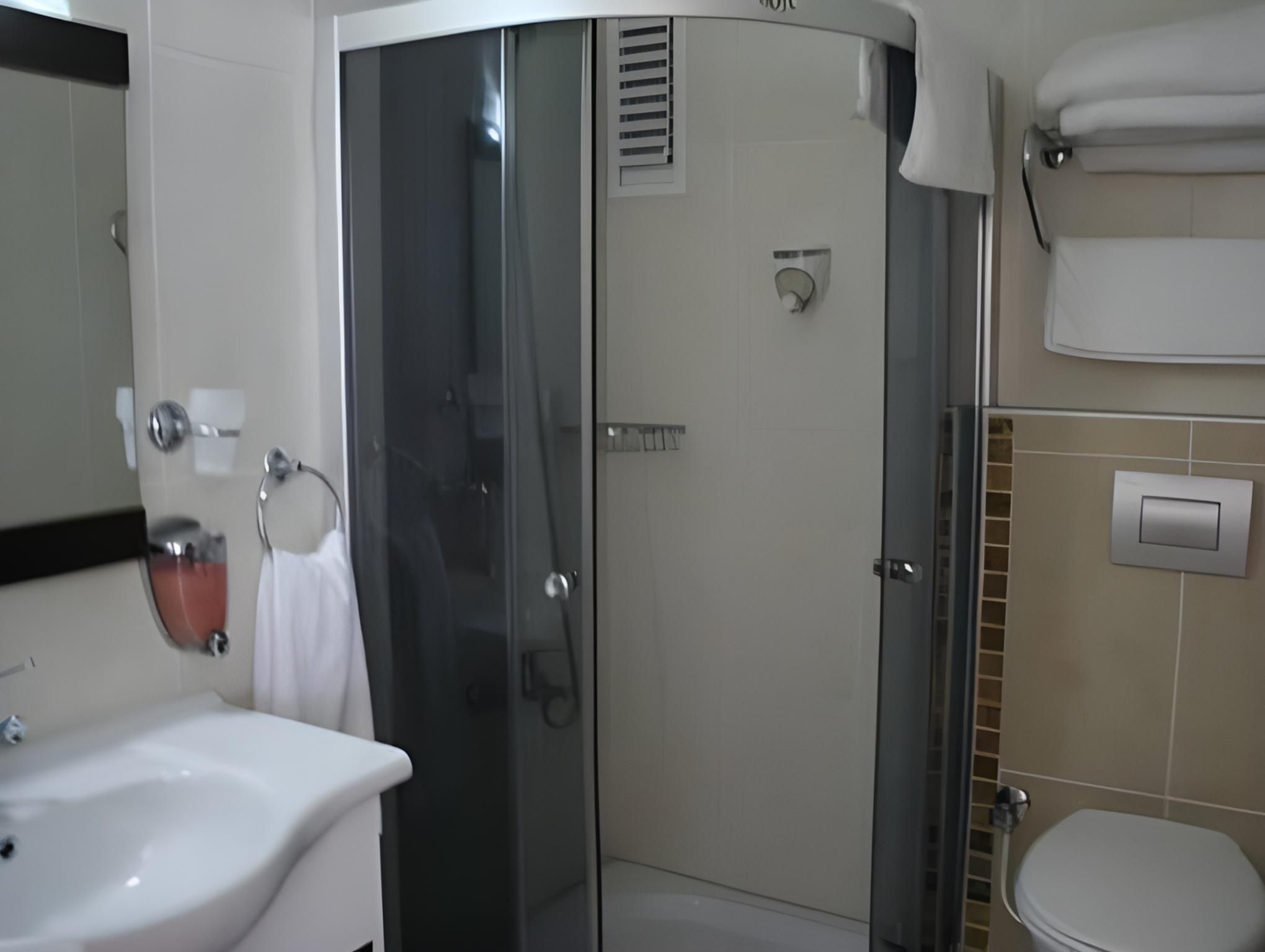 Nobel Hotel Triple Room 3