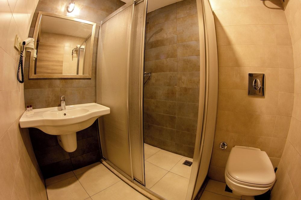 Baykara Hotel Comfort Quadruple Room, Accessible 7