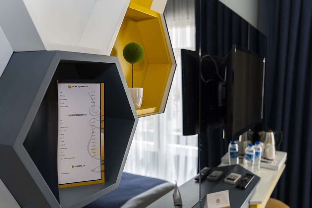 Letstay Hotel - Adults Only Standard Room, City View 6