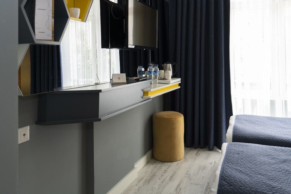 Letstay Hotel - Adults Only Standard Room, City View 5