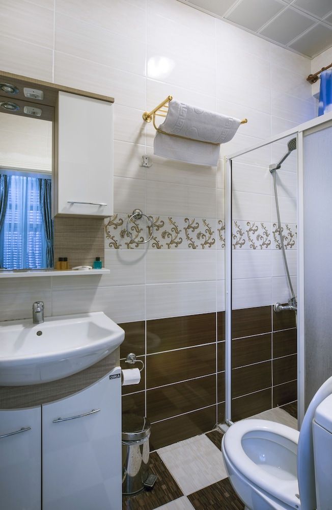 Emre Residence Suites Deluxe Suite, 1 Bedroom, Kitchen 13