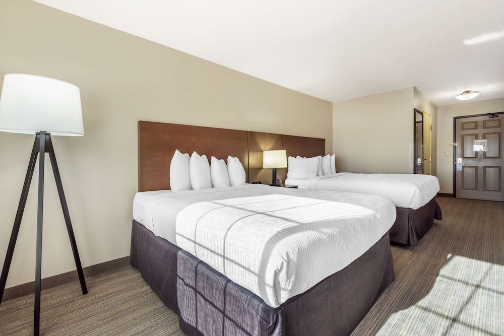 Room, 2 Queen Beds, Non Smoking