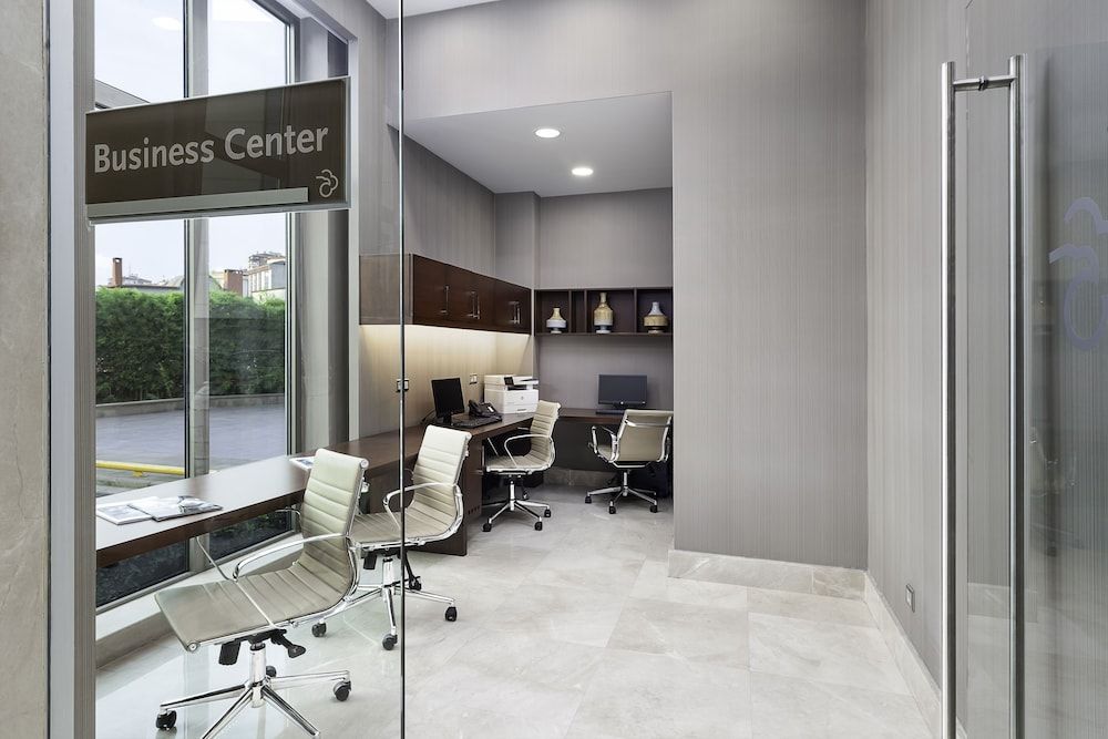 Business Centre
