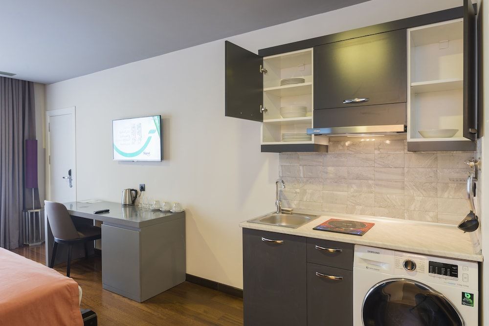 Terrace Suites Istanbul Family Quadruple Room, 2 Bedrooms 10