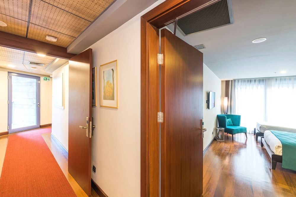 Terrace Suites Istanbul Family Quadruple Room, 2 Bedrooms 2