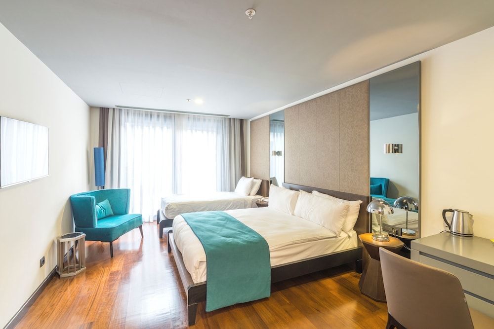 Terrace Suites Istanbul Family Quadruple Room, 2 Bedrooms 4