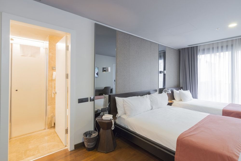 Terrace Suites Istanbul Family Quadruple Room, 2 Bedrooms 12