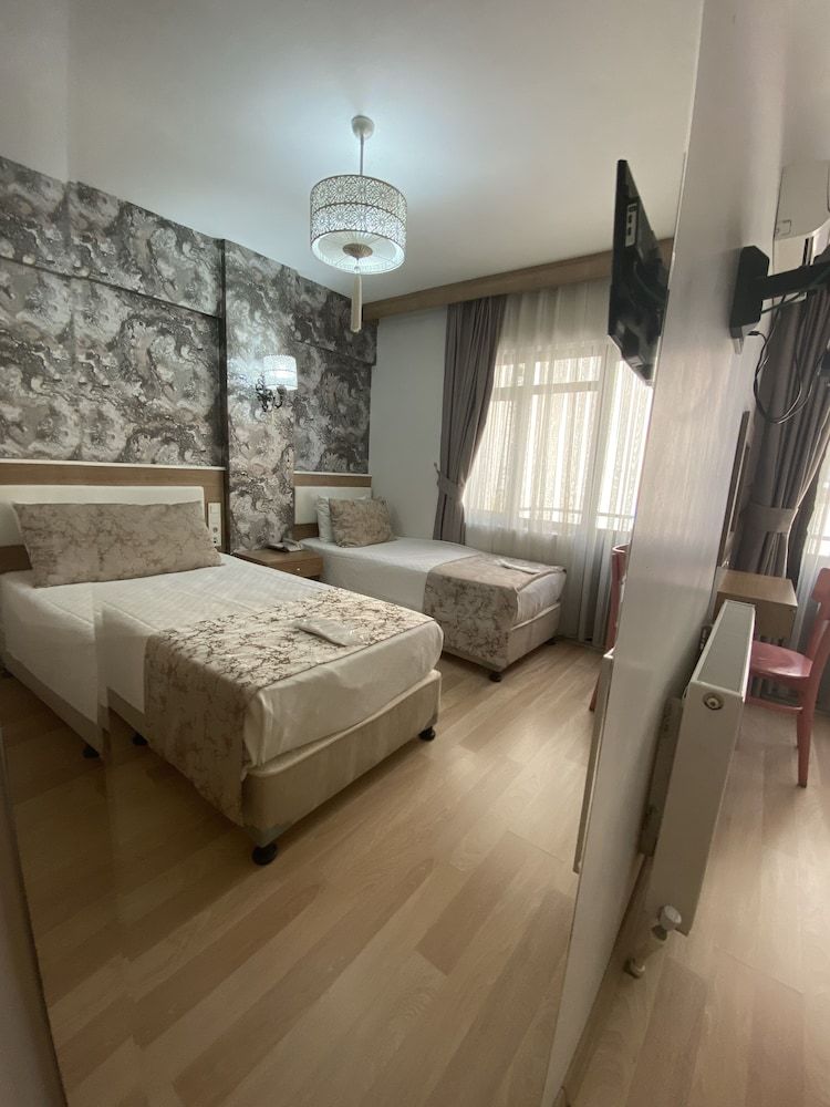 Polanin Hotel Double or Twin Room 11