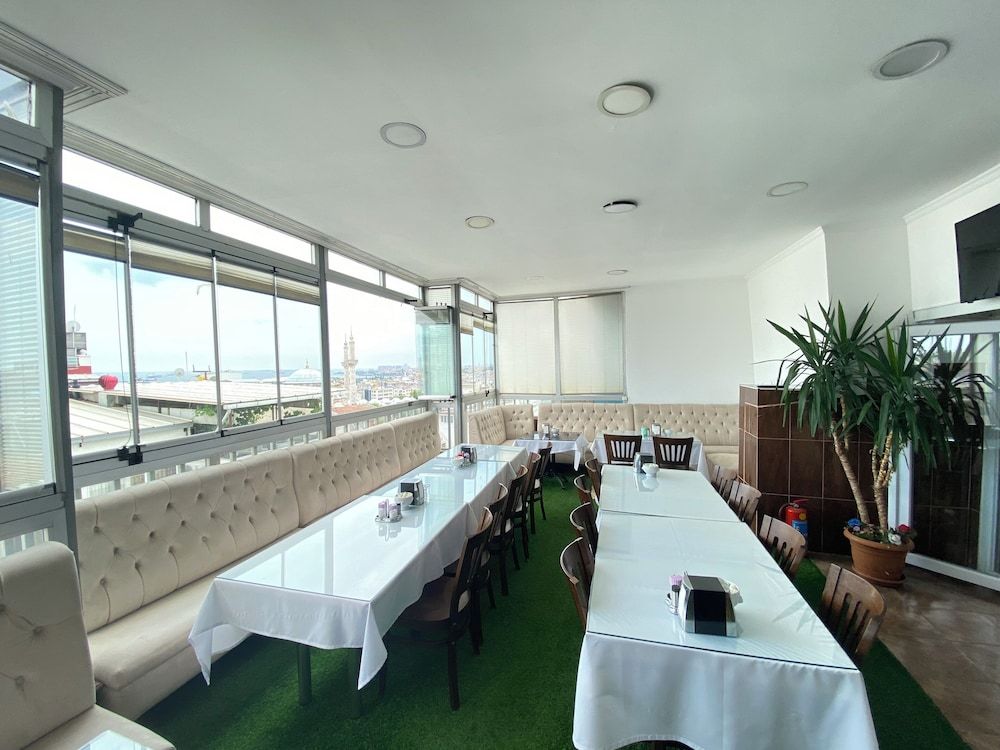 undefined Polanin Hotel 7