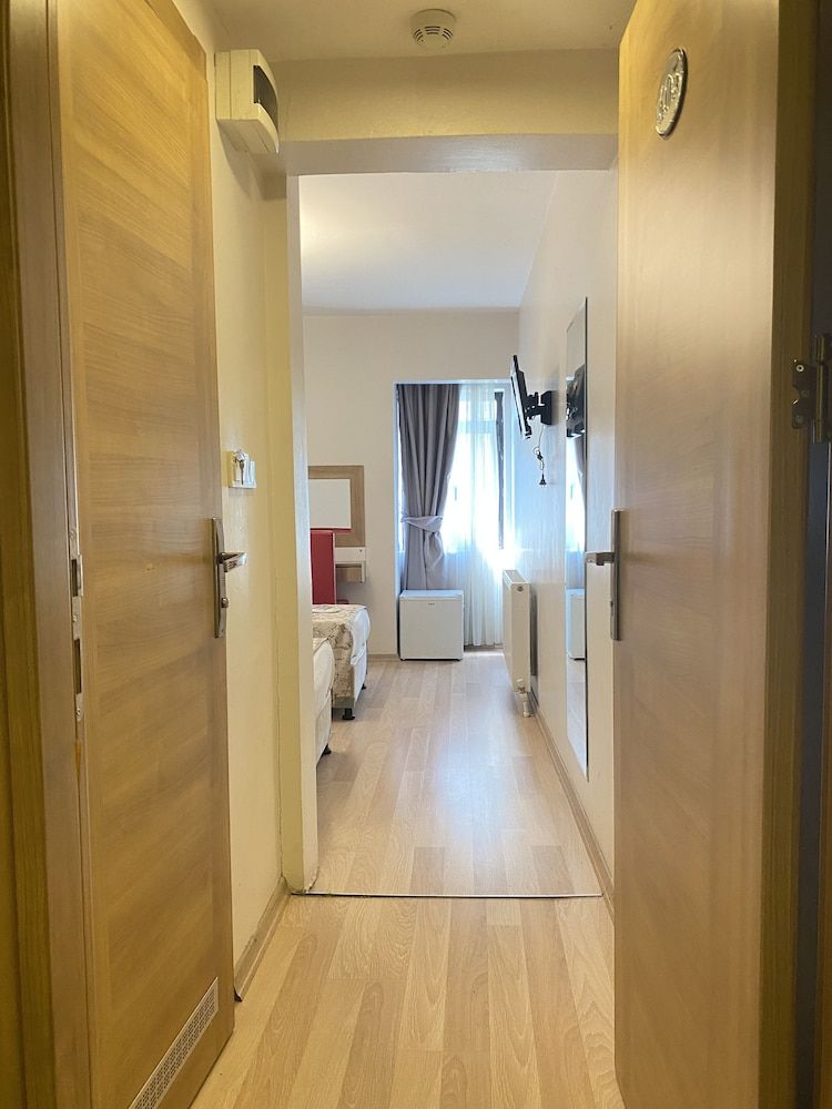 Polanin Hotel Double or Twin Room 19