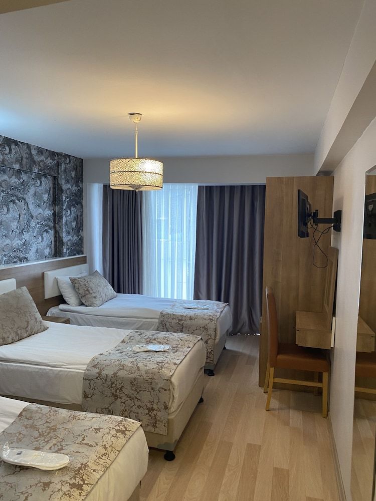 undefined Polanin Hotel 2