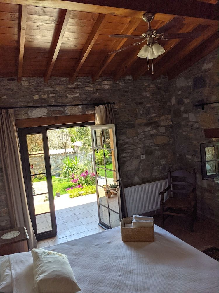 Bahab Guest House Signature Double Room 7