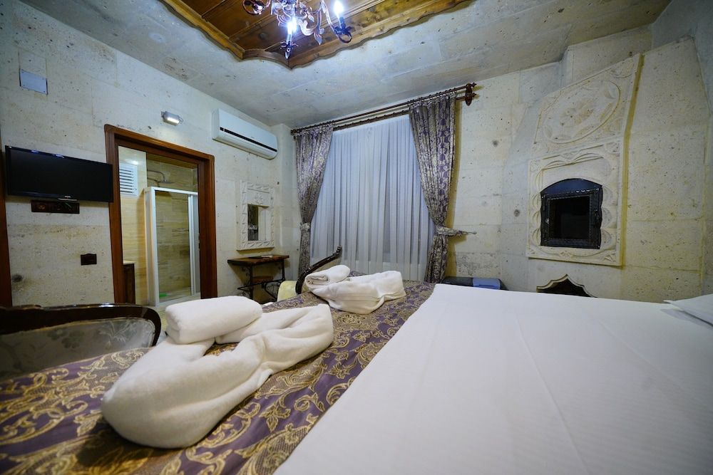 Sun Rise View Hotel Deluxe Suite, 1 King Bed 8