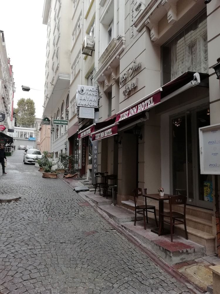 undefined Just Inn Hotel 6