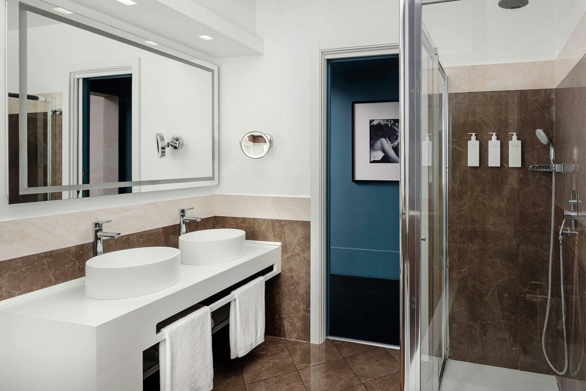 Tribute Suite, 1 Bedroom Signature Suite, 1 King, Piazza Barberini view, City view