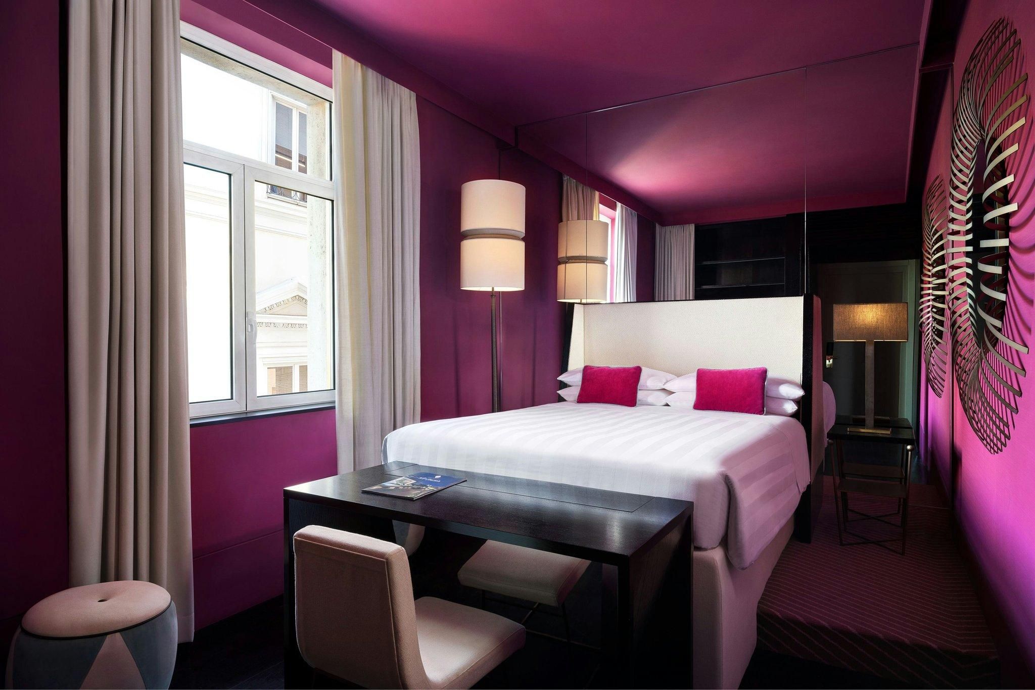 Superior Single, Guest room, 1 Queen, Limited view