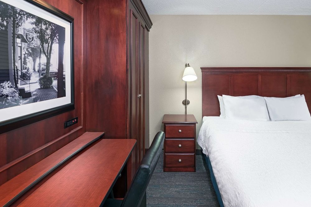 Deluxe Room, 1 King Bed with Sofa bed, Non Smoking