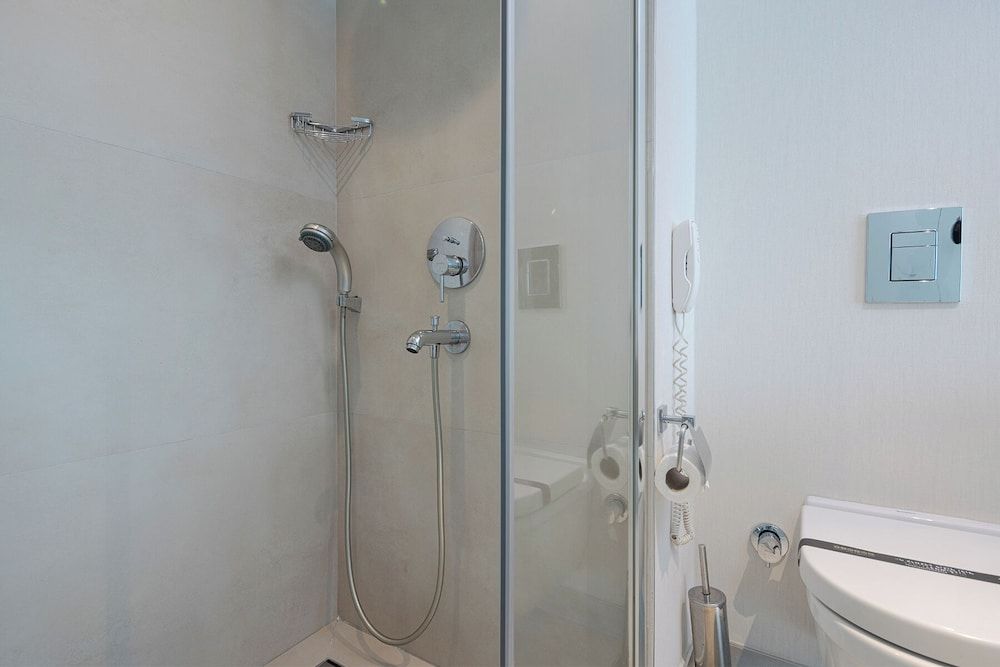 Sinema Hotel Deluxe Double Room, Sea View 8