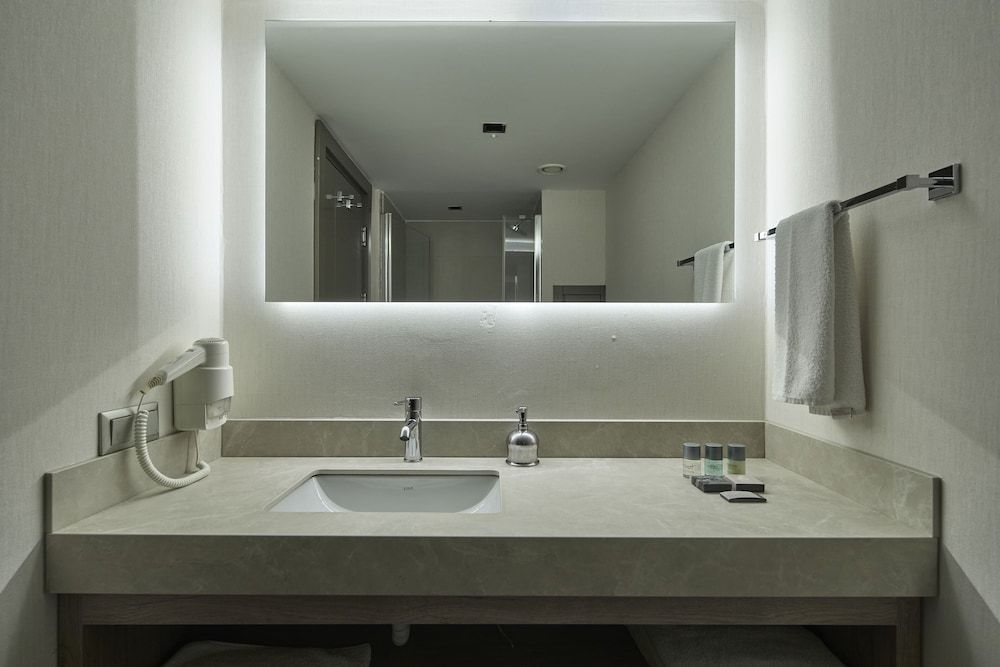 Sinema Hotel Standard Double Room 6